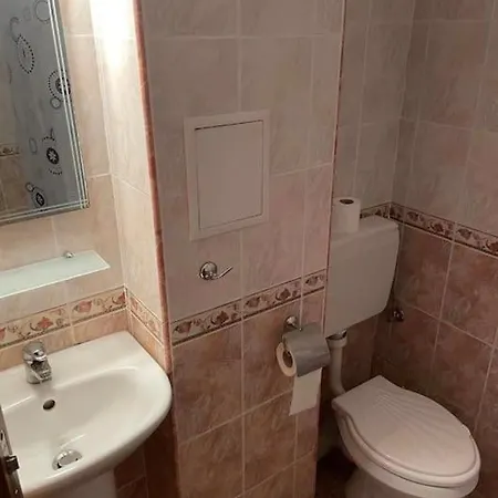 Daire 1 Bed Apt, Close To Ravda