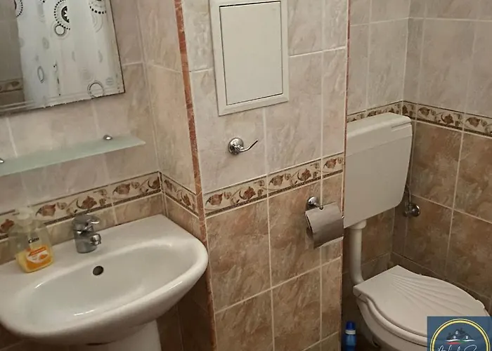 1 Bed Apt, Close To アパート *